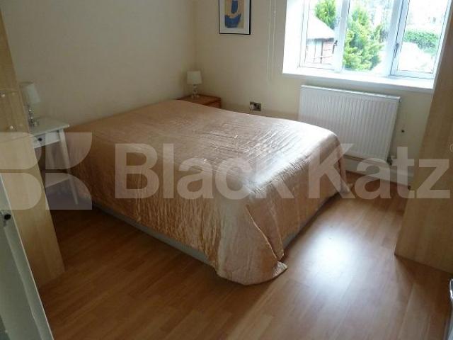 			New Instruction , 2 Bedroom, 1 bath, 1 reception Flat			 Ecclesbourne Road, Essex road